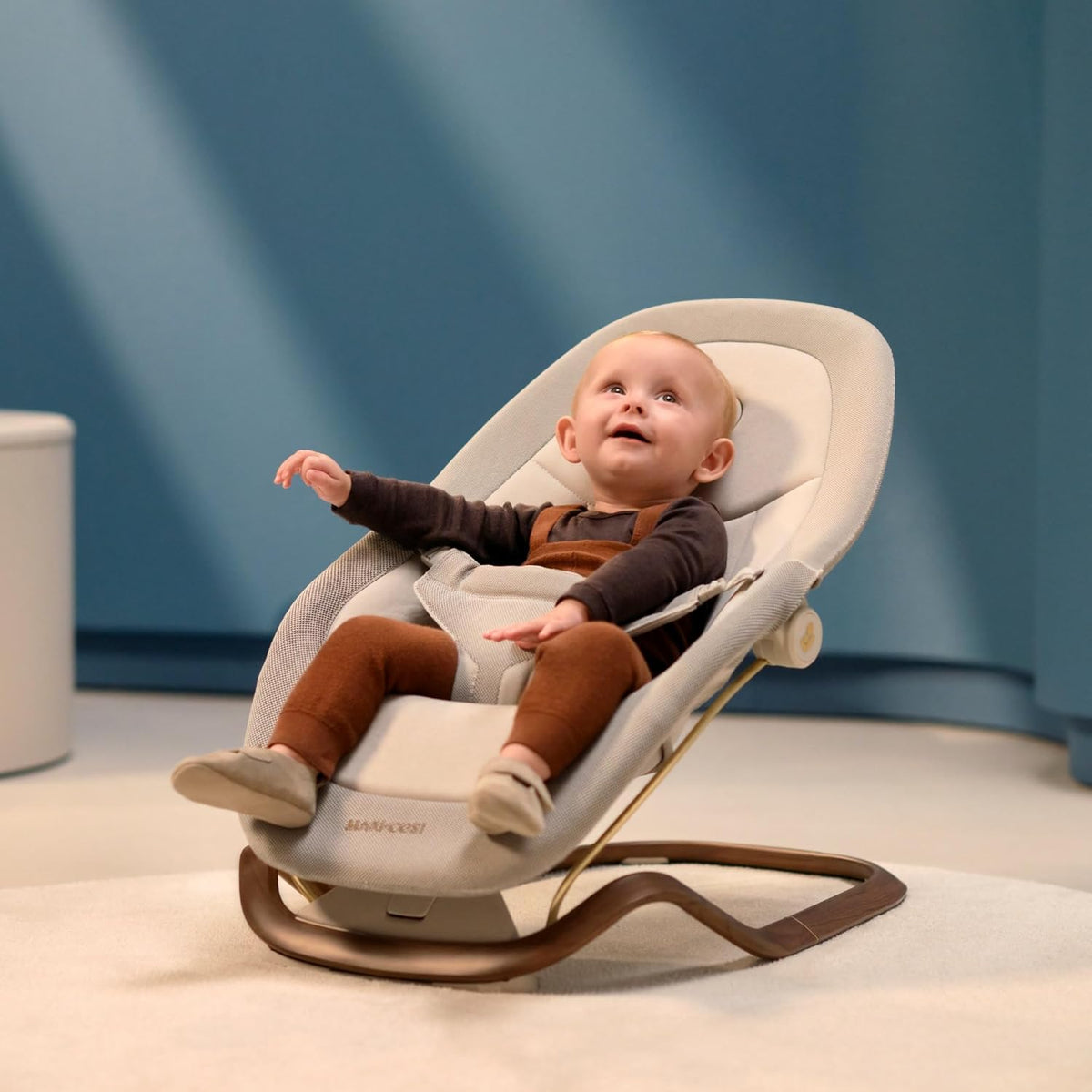 Maxi-Cosi Dove, Baby Bouncer, 0-3 Years, 0-15 kg, Lightweight Baby Bouncer, Foldable, Portable, Natural Bouncing, 3 Recline Positions, Eco Care 100% Recycled Fabrics, Elegance Beige