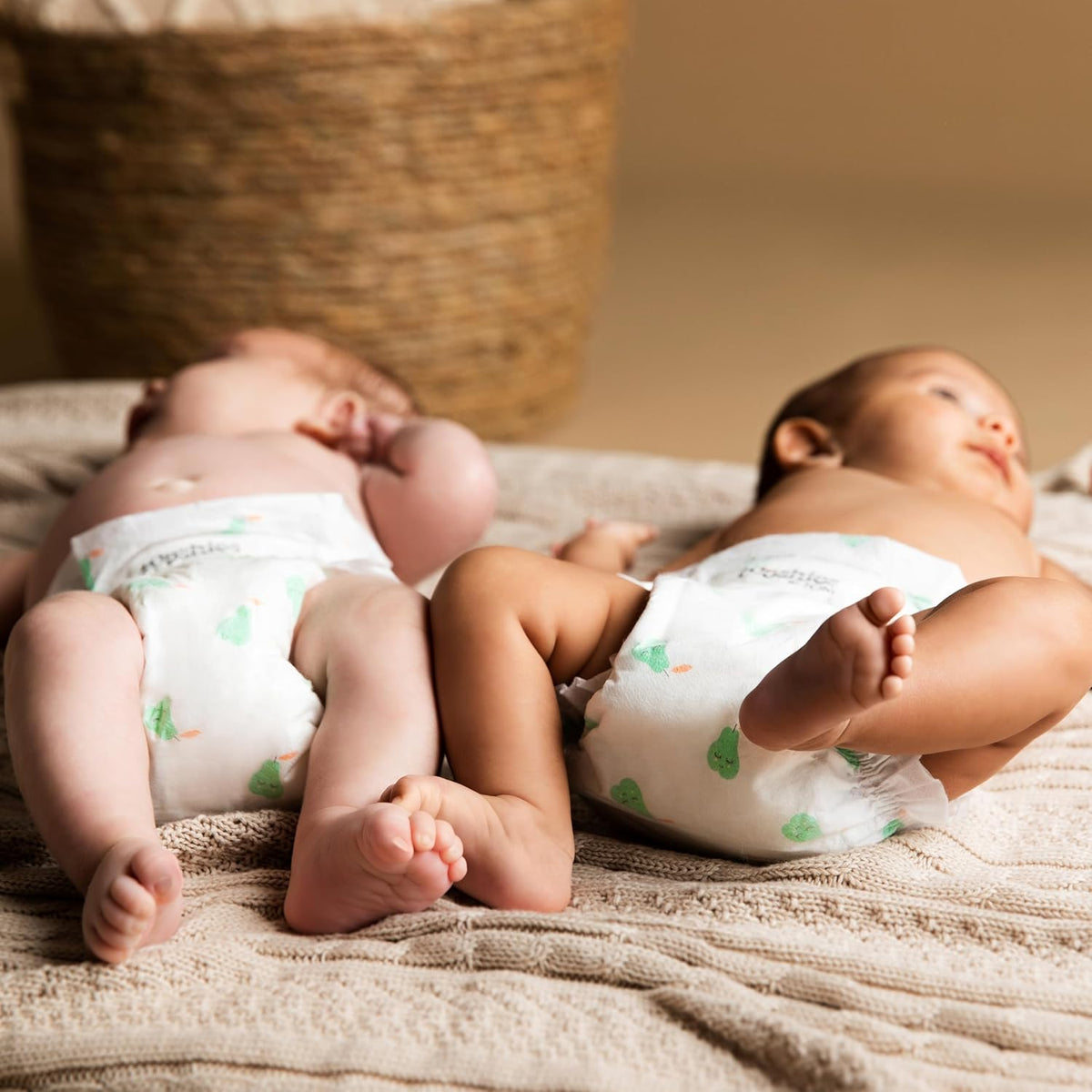 Tooshies Nappies Size 1 Newborn 3-5kg Made with Organic Bamboo 12 hrs leak free Unisex Pear Print 2 pack of 52