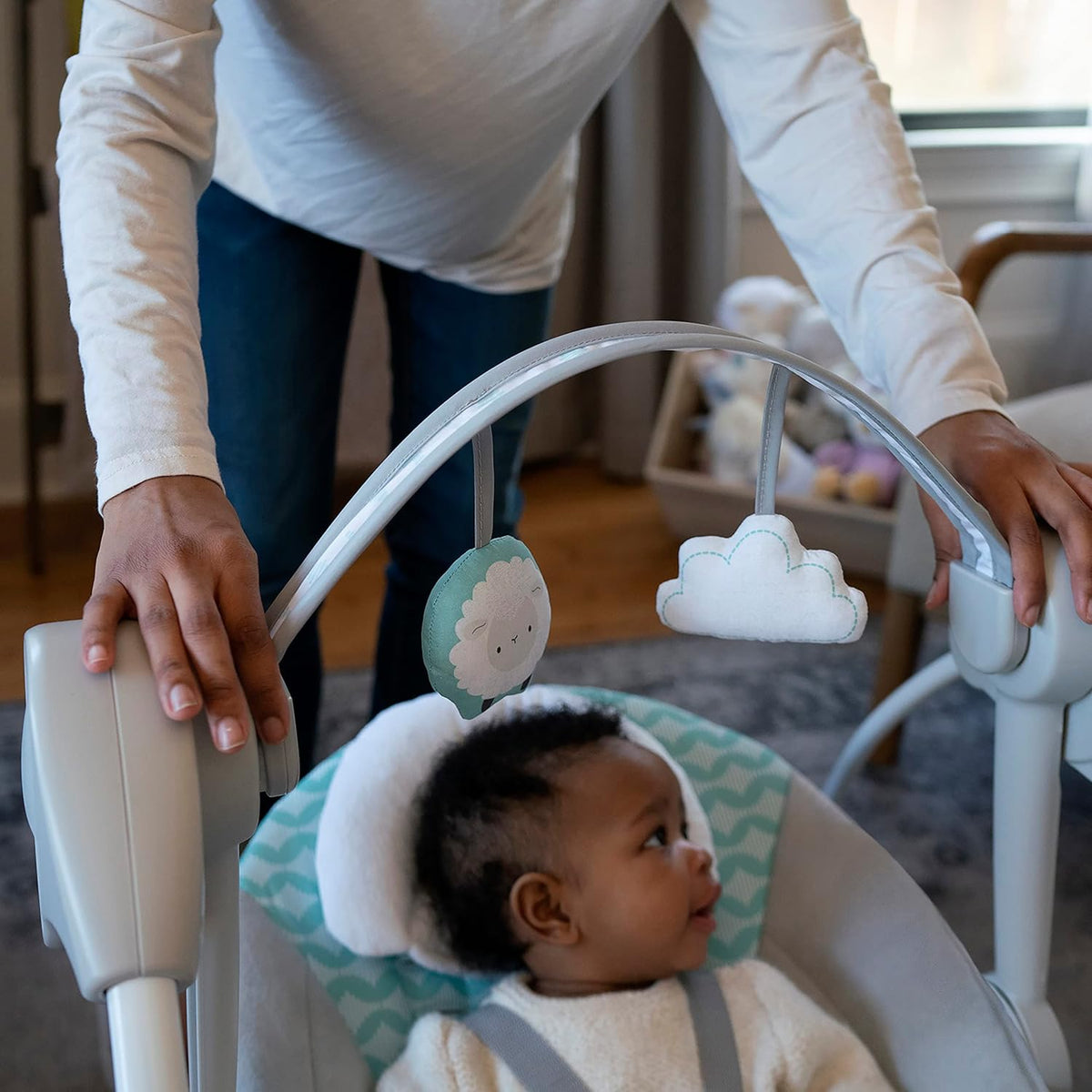 Ingenuity Ity by Swingity Swing Easy-Fold Portable Baby Swing, 0-9 Months Up to 20 lbs (Goji)