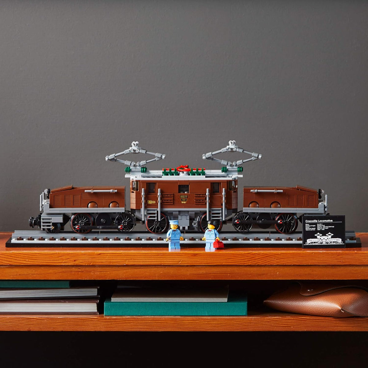 Crocodile Locomotive 10277 Building Kit