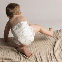 Tooshies Nappies | Size 4 Toddler 10-15kg | Made with Organic Bamboo | 12 hrs leak free | Unisex | Rainbow Print | 2x36pk