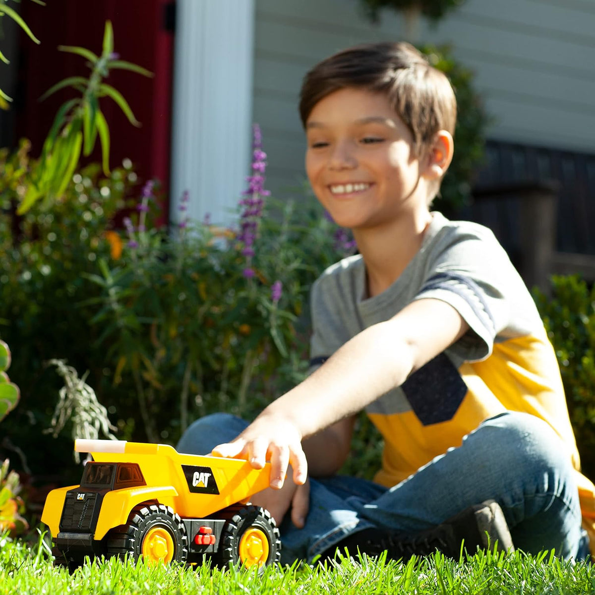 Caterpillar CAT Tough Machines Toy Dump Truck with Lights & Sounds