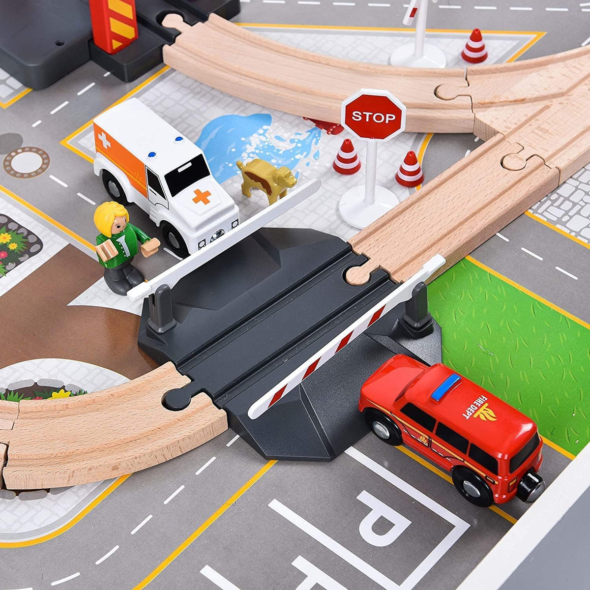 72PCS Wooden Train Tracks & Trains