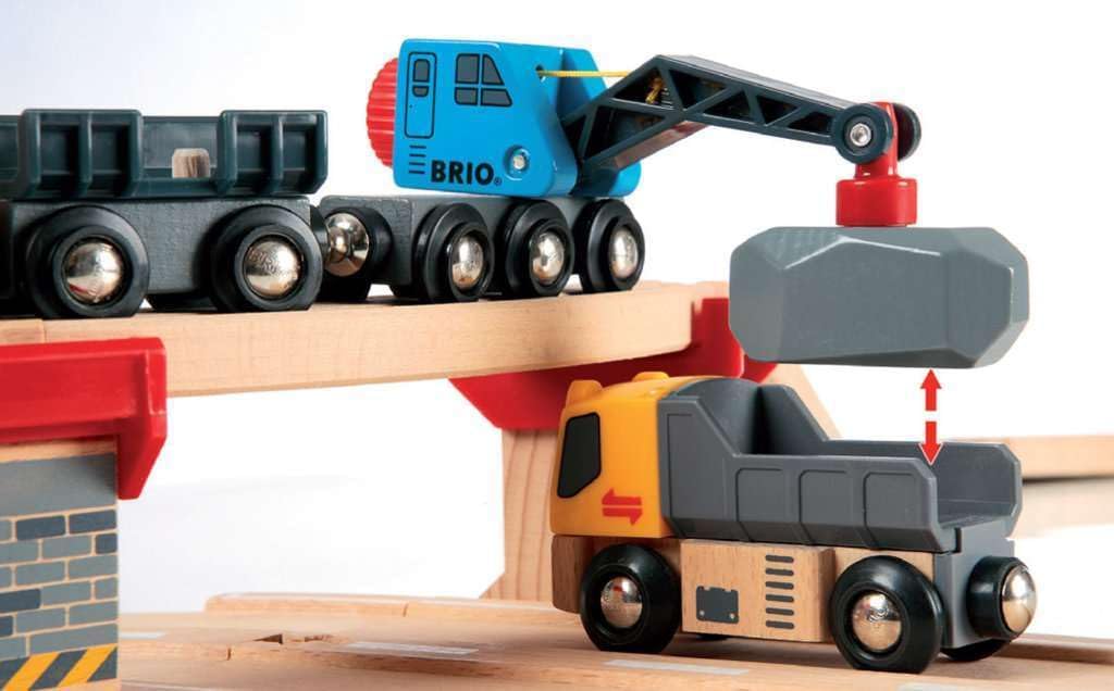 BRIO - Rail & Road Loading Set 32 Pieces