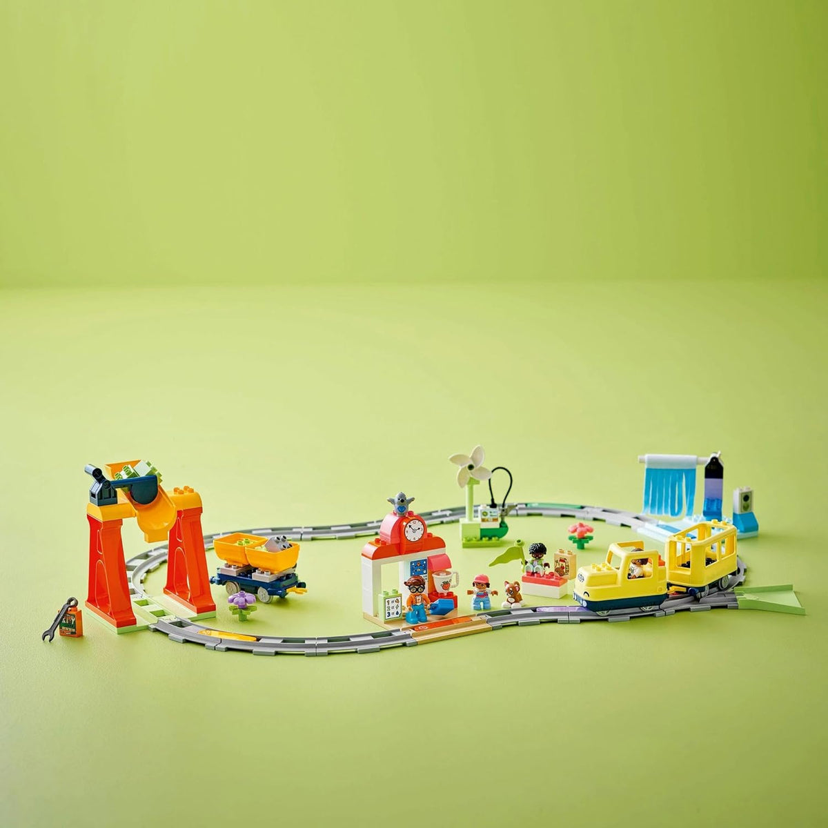 LEGO DUPLO Big Interactive Community Train Set, Toddler Learning Toy for 3+ Year Old Boys & Girls, Kids & Baby Toy with Lights, Sounds, 4 Figures and Train Tracks, Educational Montessori Toy 10428