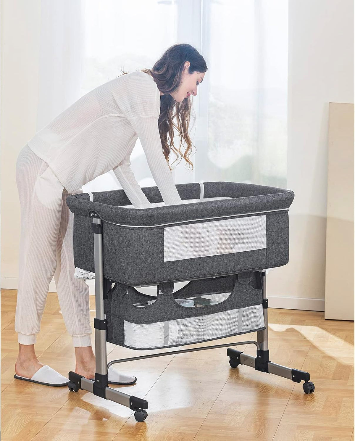 Bedside Baby Bassinet with Mosquito Net, Storage Basket & Travel Bag – 6 Adjustable Heights, Lightweight Aluminum Portable Sleeper for Newborns 0-5 Months